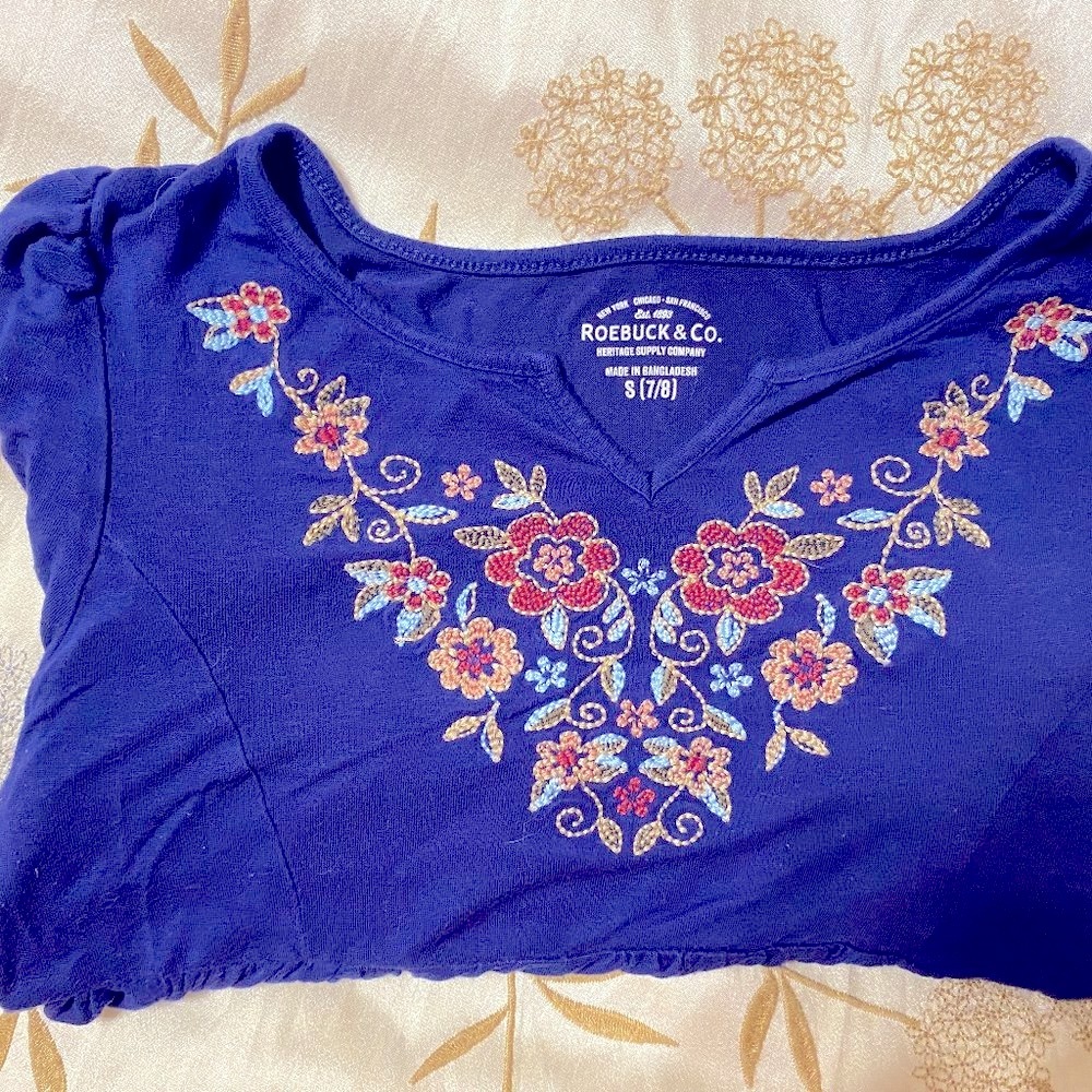 Pretty Blue & floral Long Sleeve Top S 7-8 - Picture 3 of 3